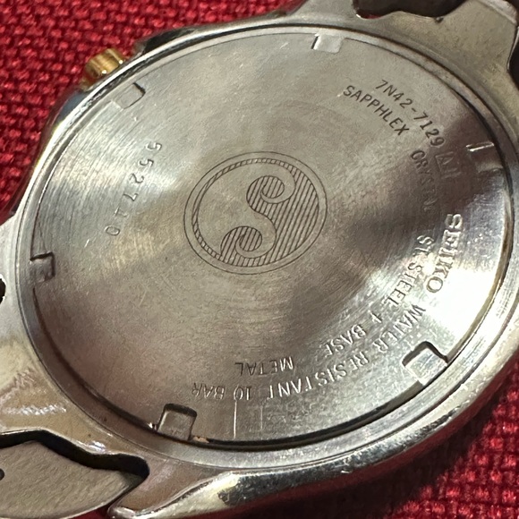 SEIKO SPORTS 100 excellent condition working nothing wrong - Picture 5 of 9